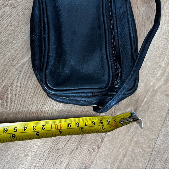 Black Leather Wilson’s leather mini Crossbody Bag - Picture 7 of 7